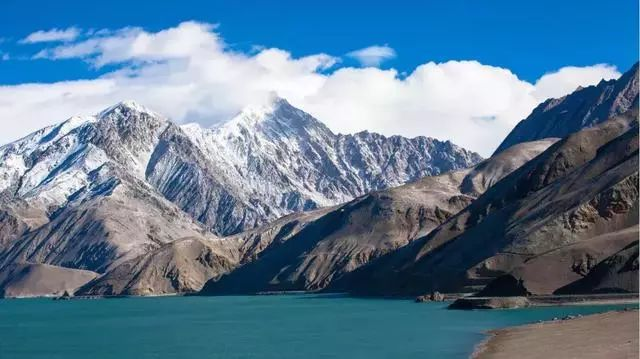 倍头条 | 第二增长曲线高歌猛进，豪门国际官网与和田地域就盐湖资源开发签定战术合作和谈！